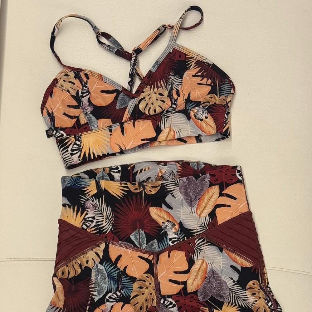 L'URV Activewear Set